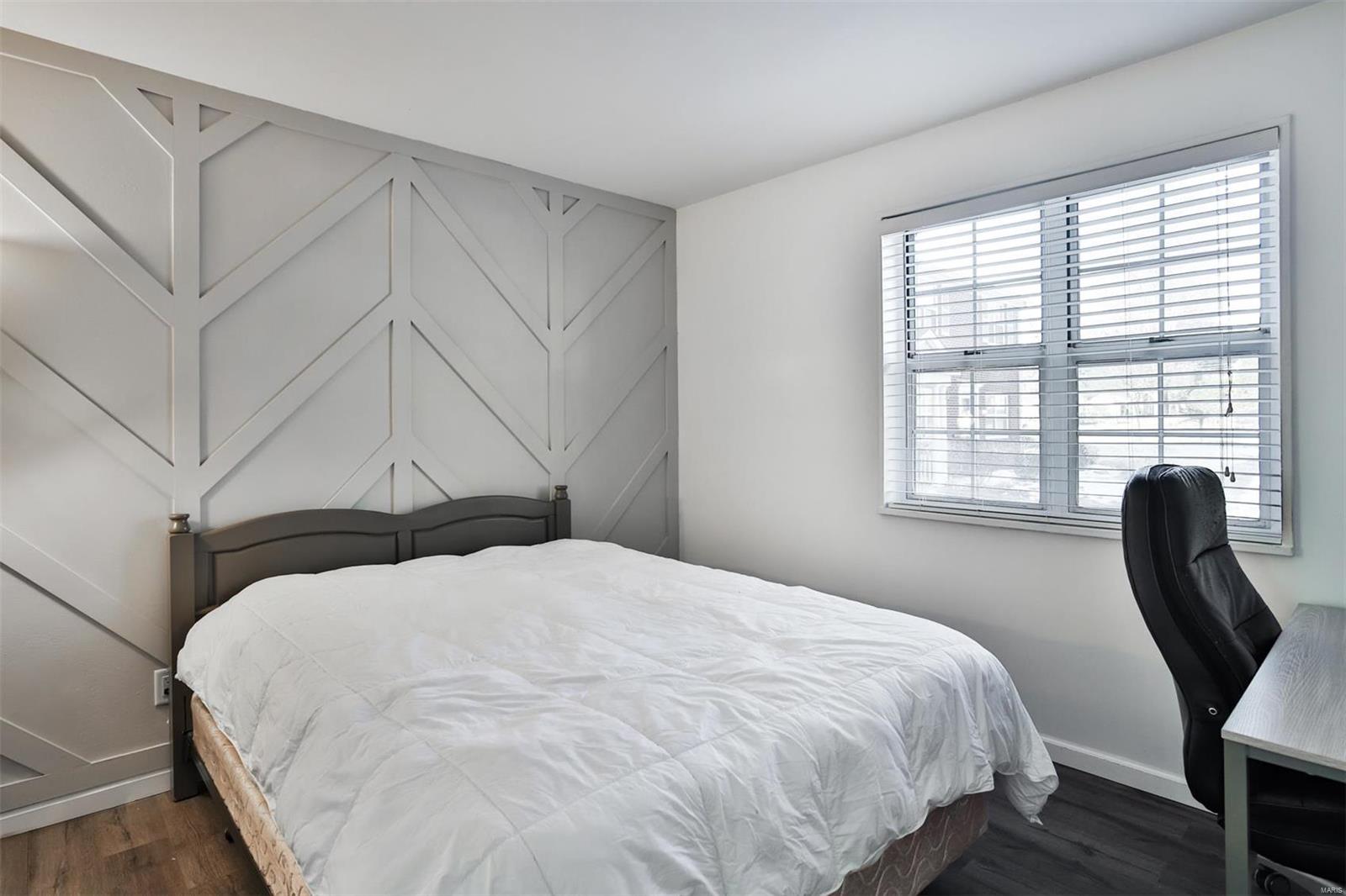 9154 Eager Road Property Photo 17