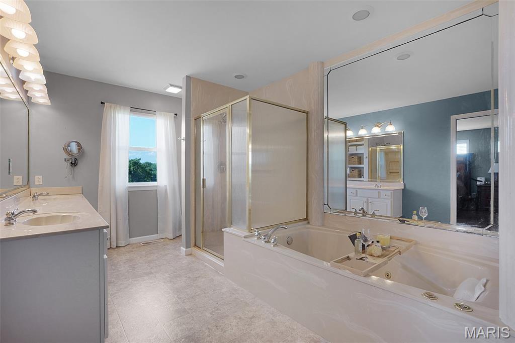 517 Windy Hills Drive Property Photo 15
