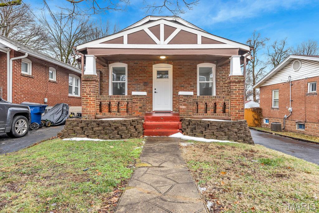 8806 Argyle Avenue Property Photo 1