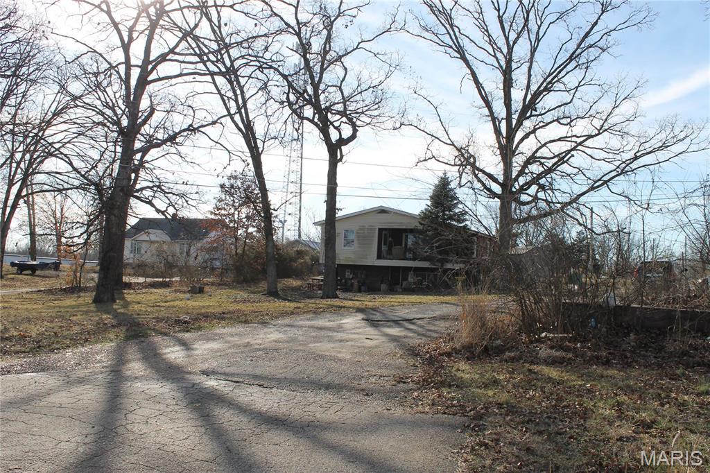 311 S Highway 185 Property Photo 3