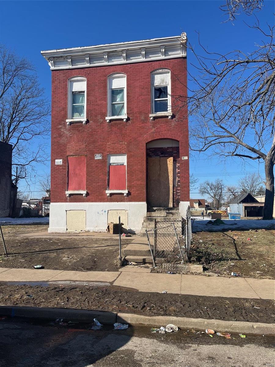 1901 Bacon Street Property Photo 1