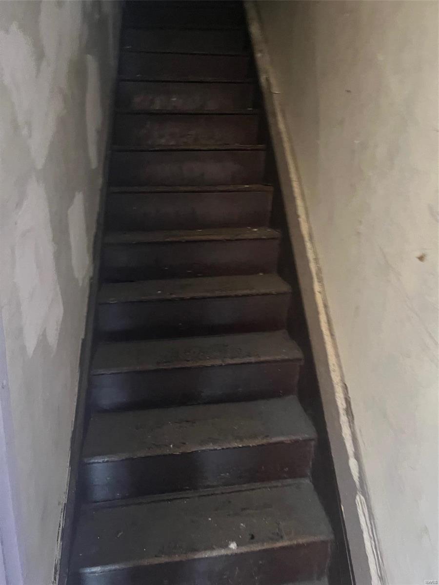 1901 Bacon Street Property Photo 2