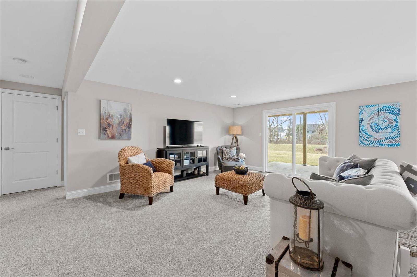 2286 Statten Drive Property Photo 32