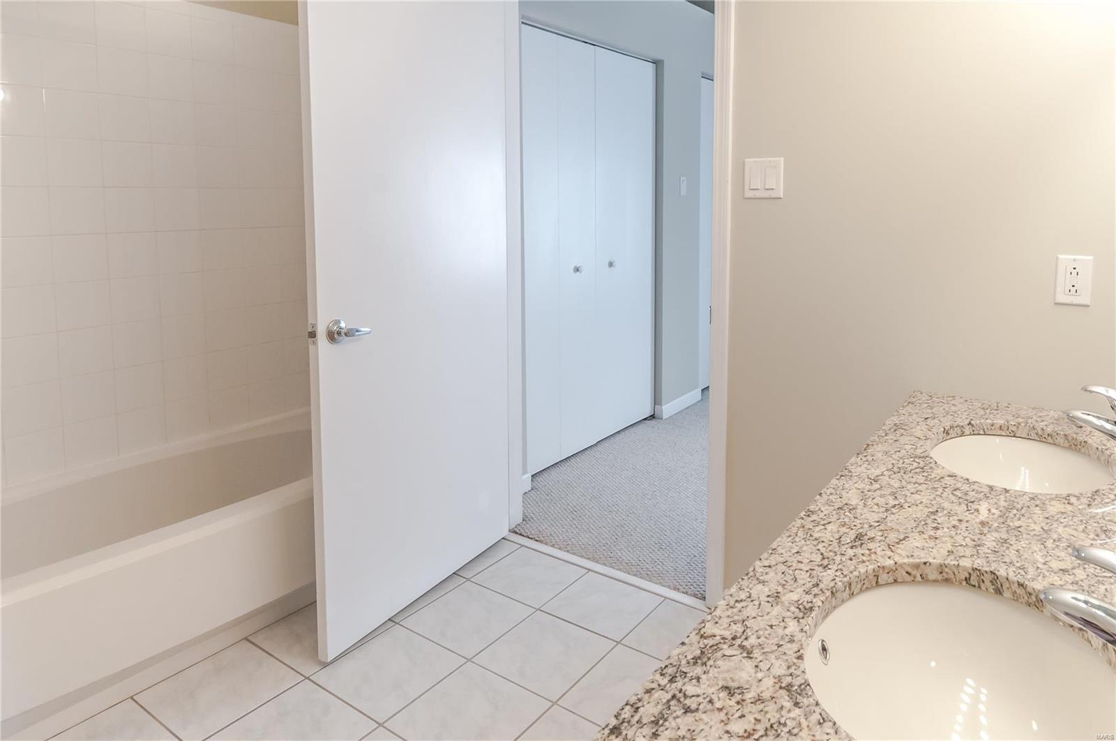 1501 Locust St 909 Property Photo 15