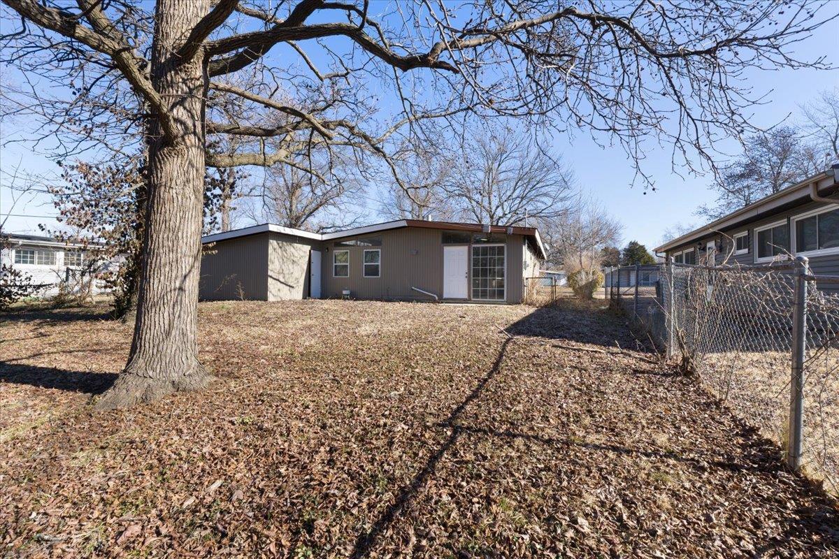 8426 Buckthorn Drive Property Photo 21