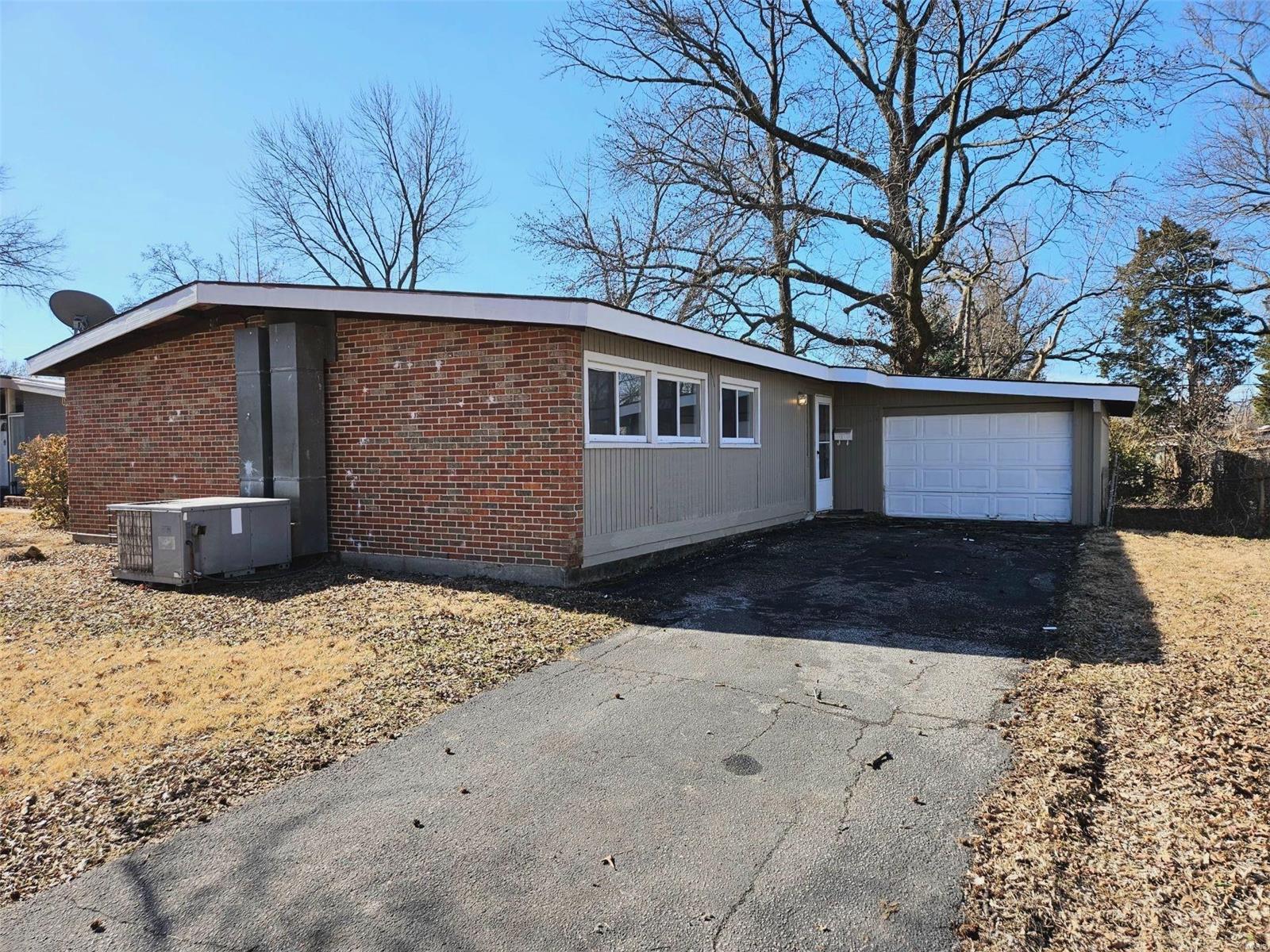8426 Buckthorn Drive Property Photo 25