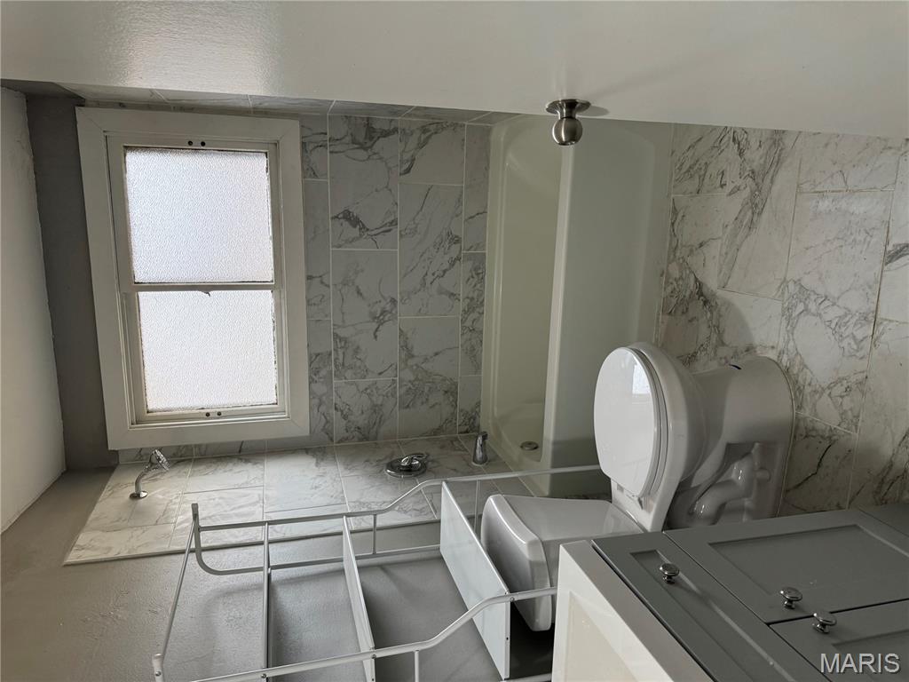 805 Derhake Road Property Photo 5