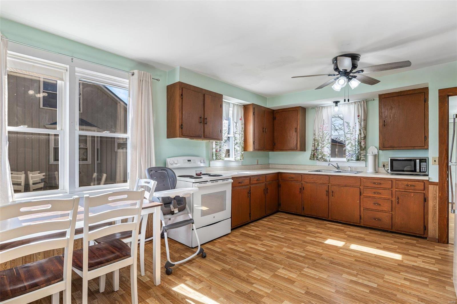 215 Virginia Street Property Photo 7
