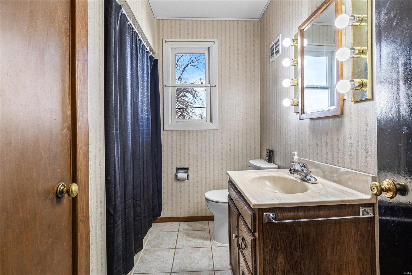 215 Virginia Street Property Photo 18