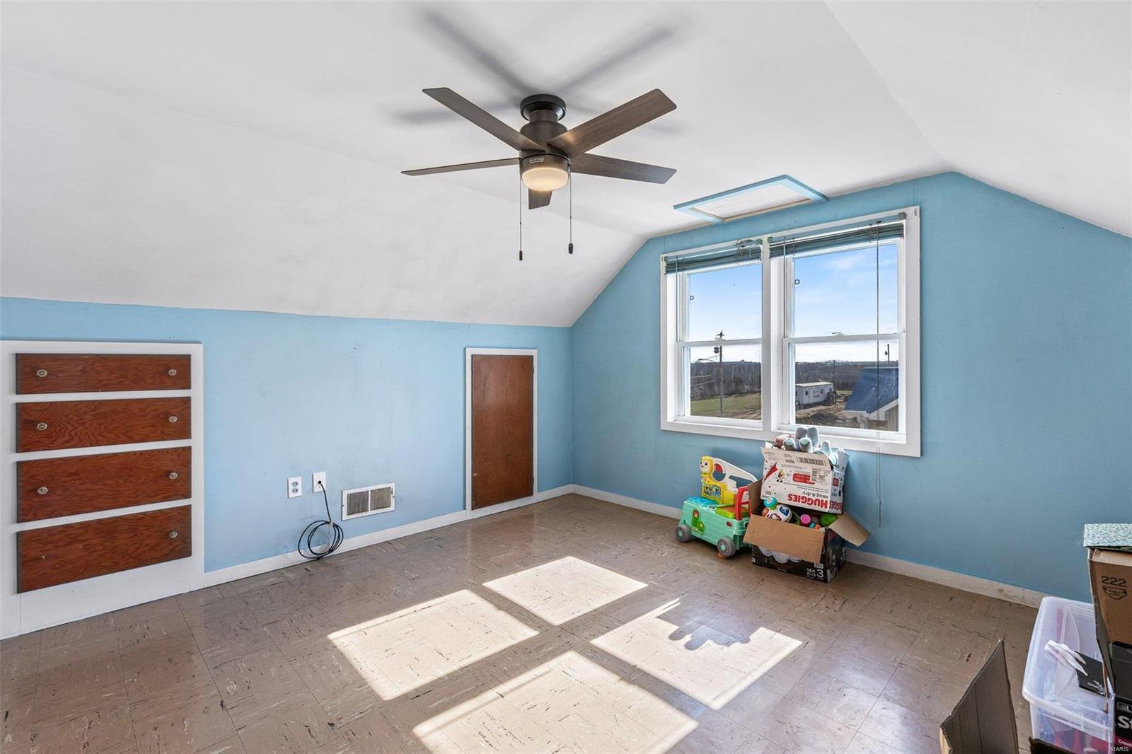 215 Virginia Street Property Photo 23