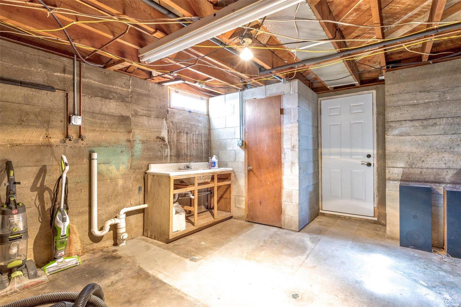 215 Virginia Street Property Photo 33
