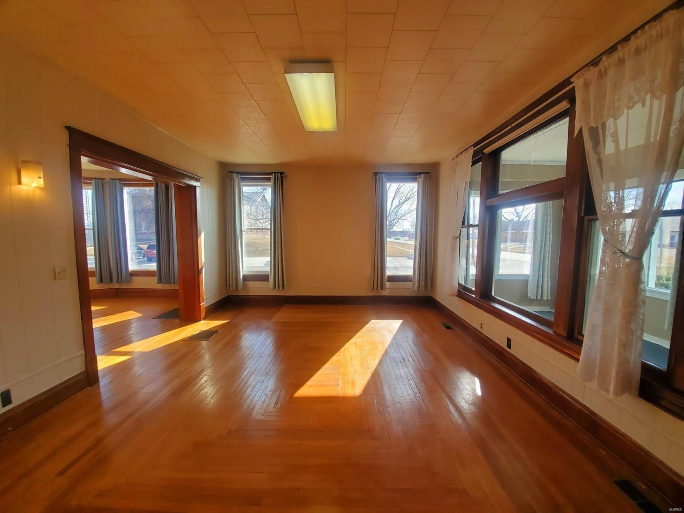 615 N Johnson Street Property Photo 10