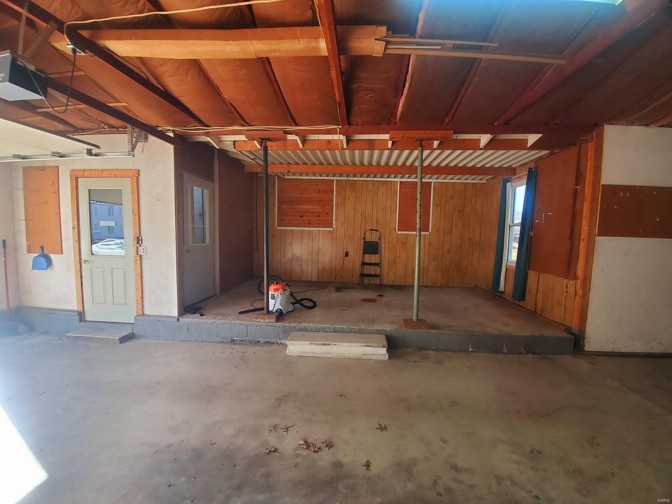615 N Johnson Street Property Photo 40