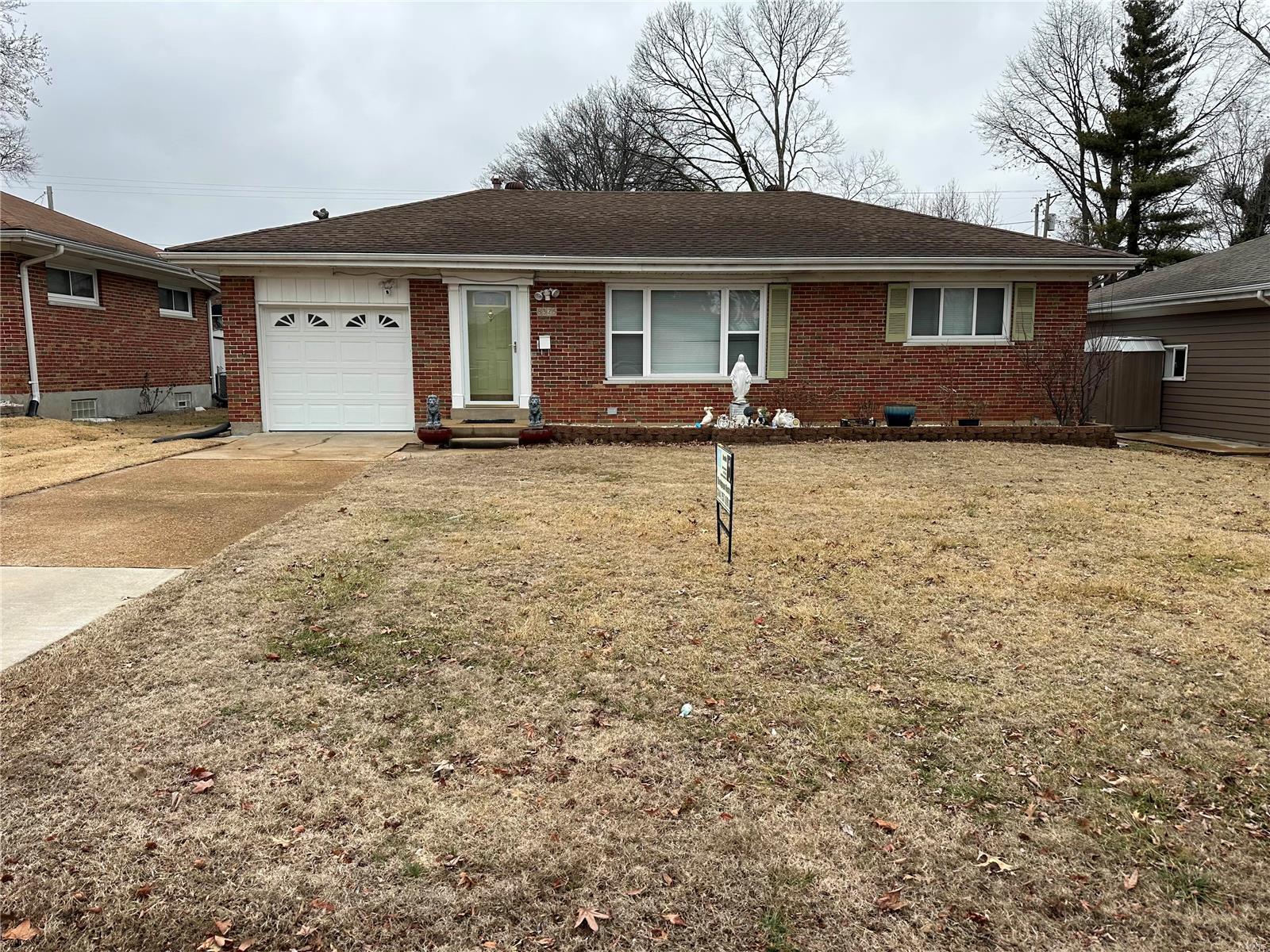 8325 Julia Drive Property Photo 1