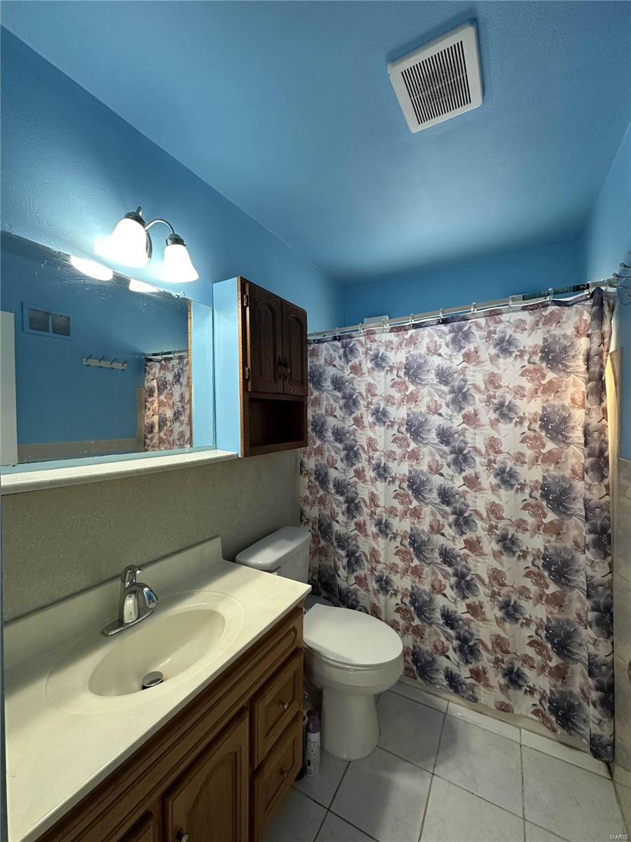 8325 Julia Drive Property Photo 10