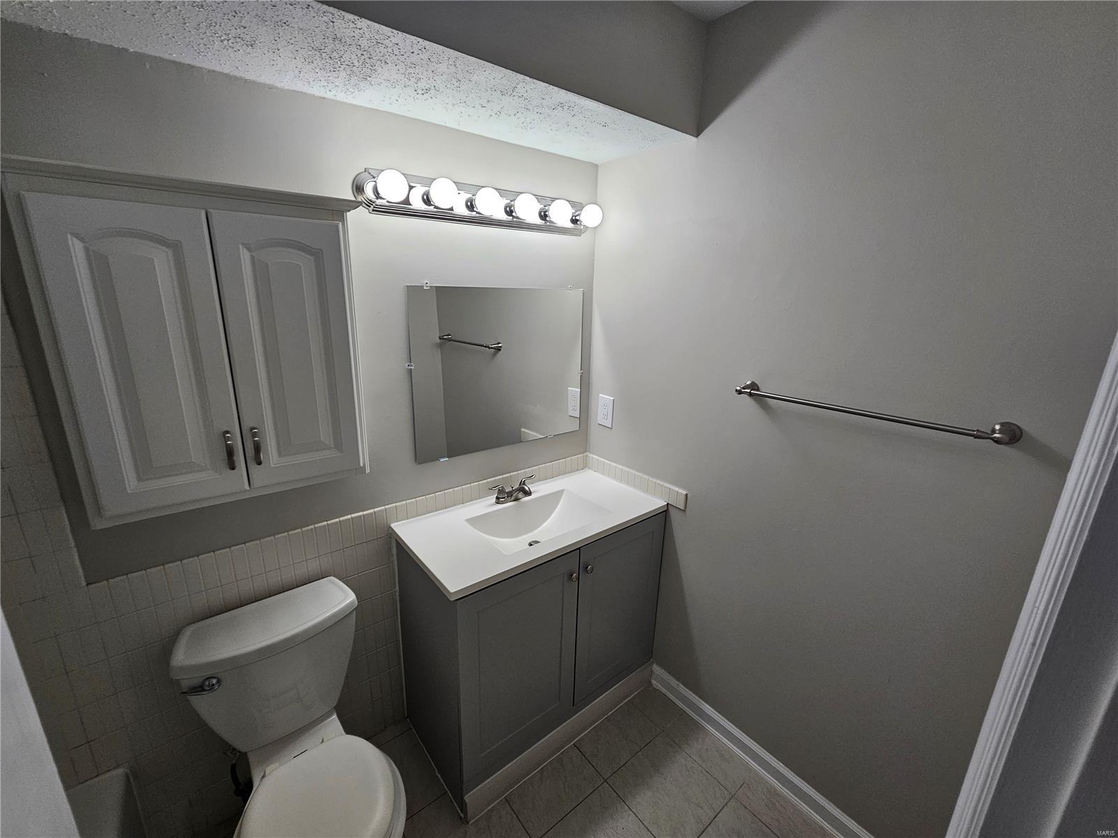 4366 Chateau De Ville Drive D Property Photo 6