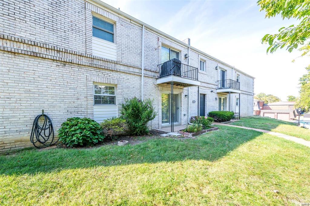 4366 Chateau De Ville Drive D Property Photo 15