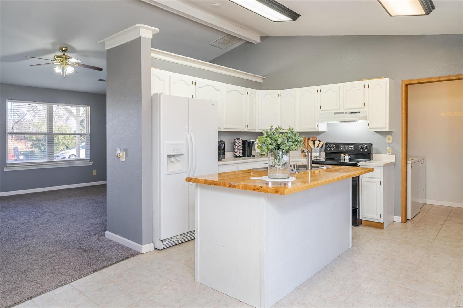 979 Huntington Meadows Lane Property Photo