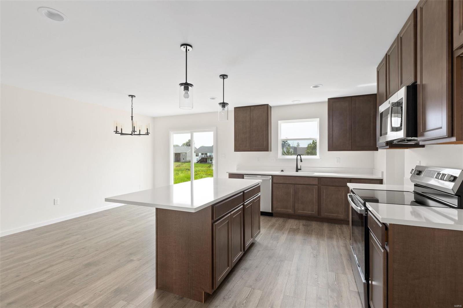 2321 Fernau Court Property Photo 8