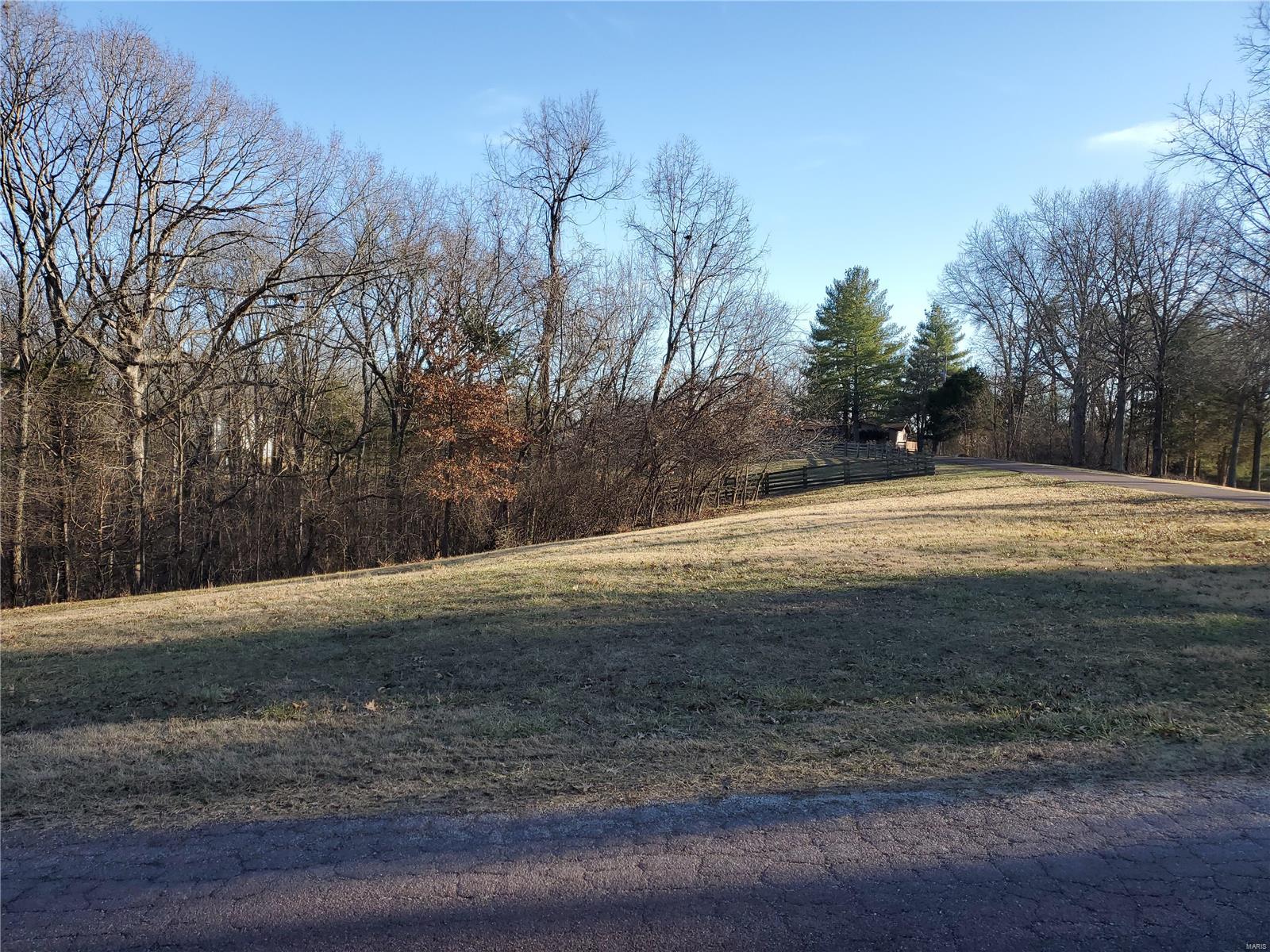 38 Bassett Woods Drive Property Photo 8