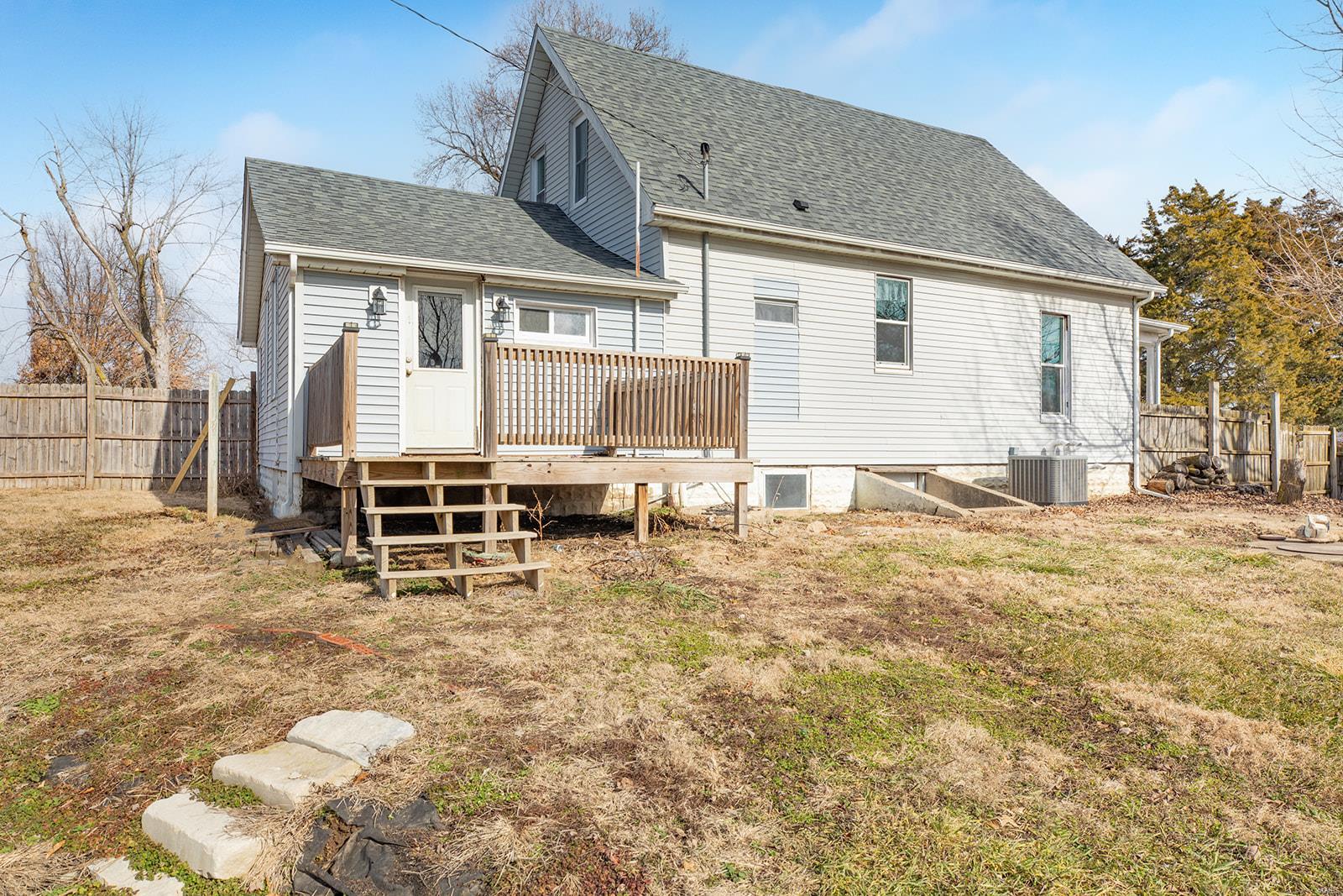 204 S Railroad Street Property Photo 4