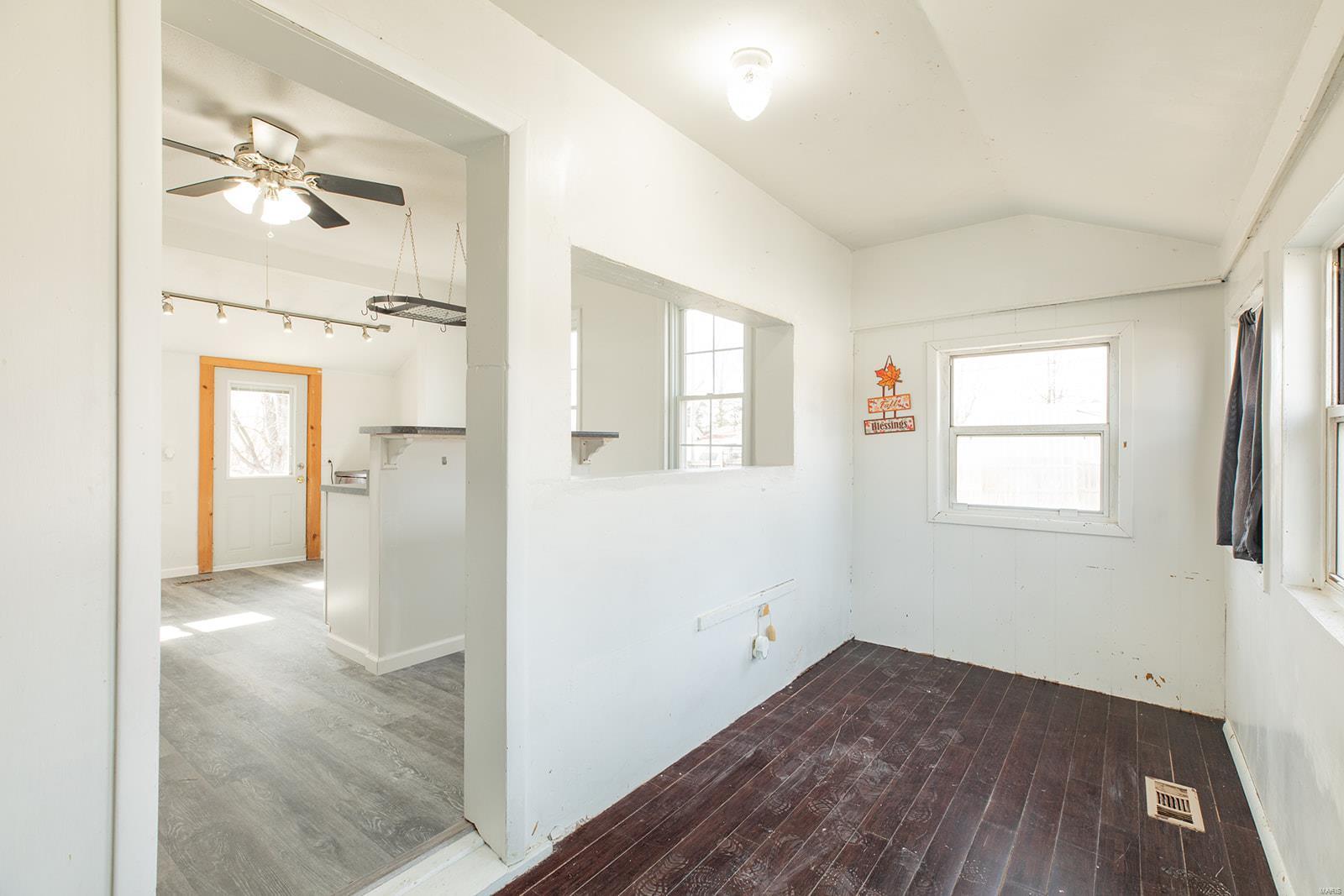 204 S Railroad Street Property Photo 15