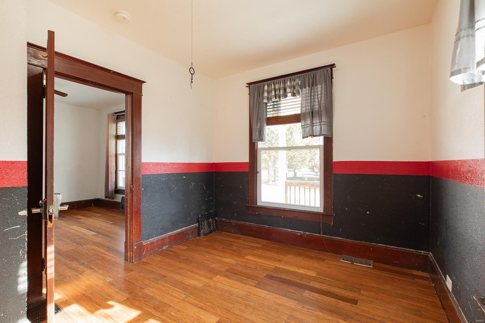 204 S Railroad Street Property Photo 24