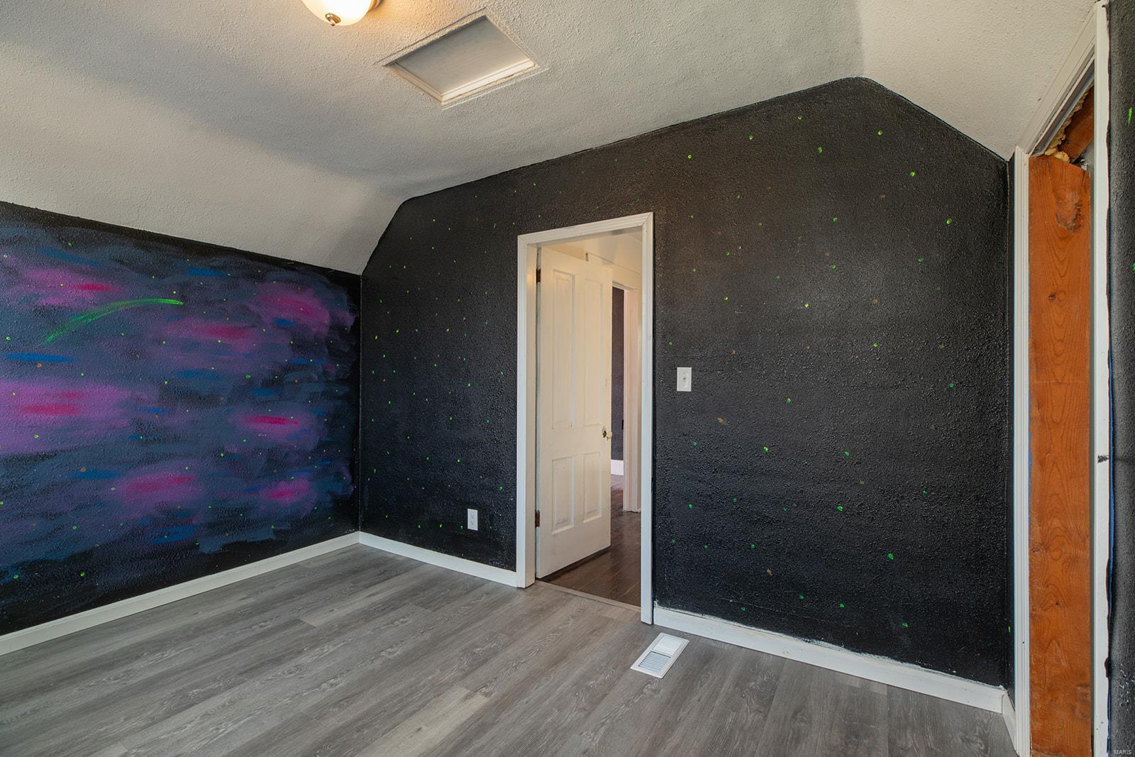 204 S Railroad Street Property Photo 32
