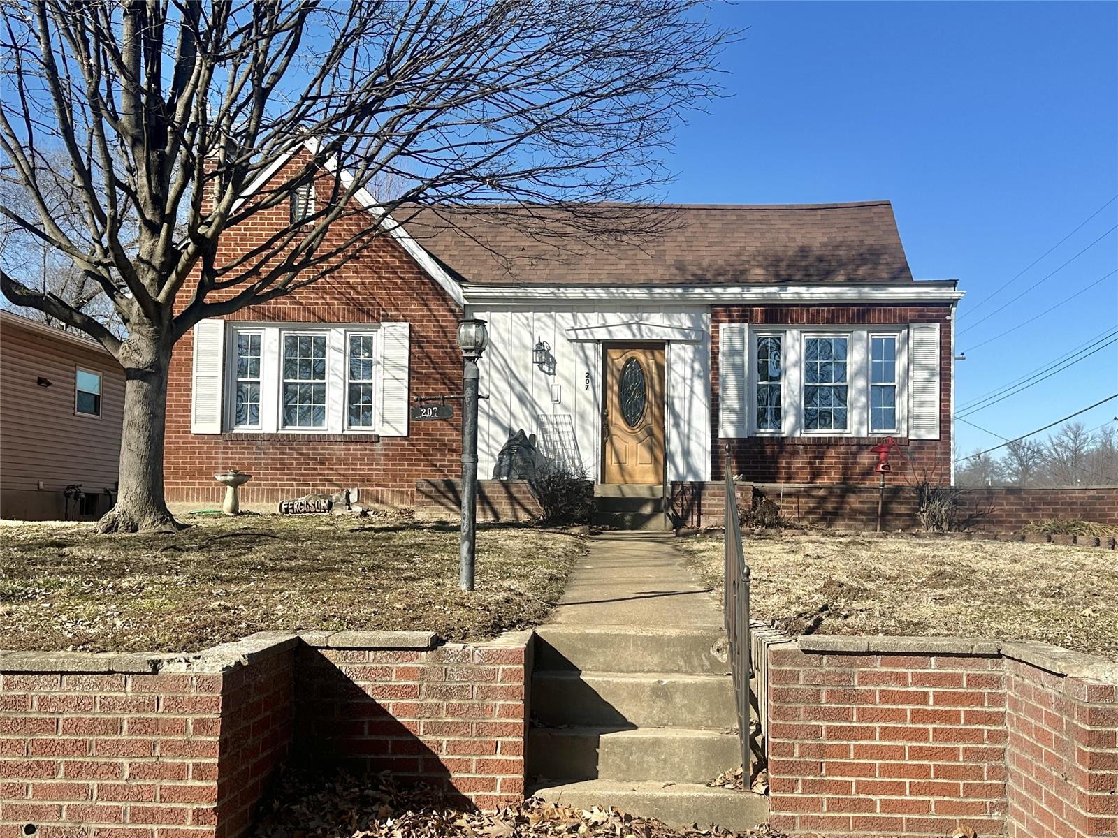 207 8th Street Property Photo