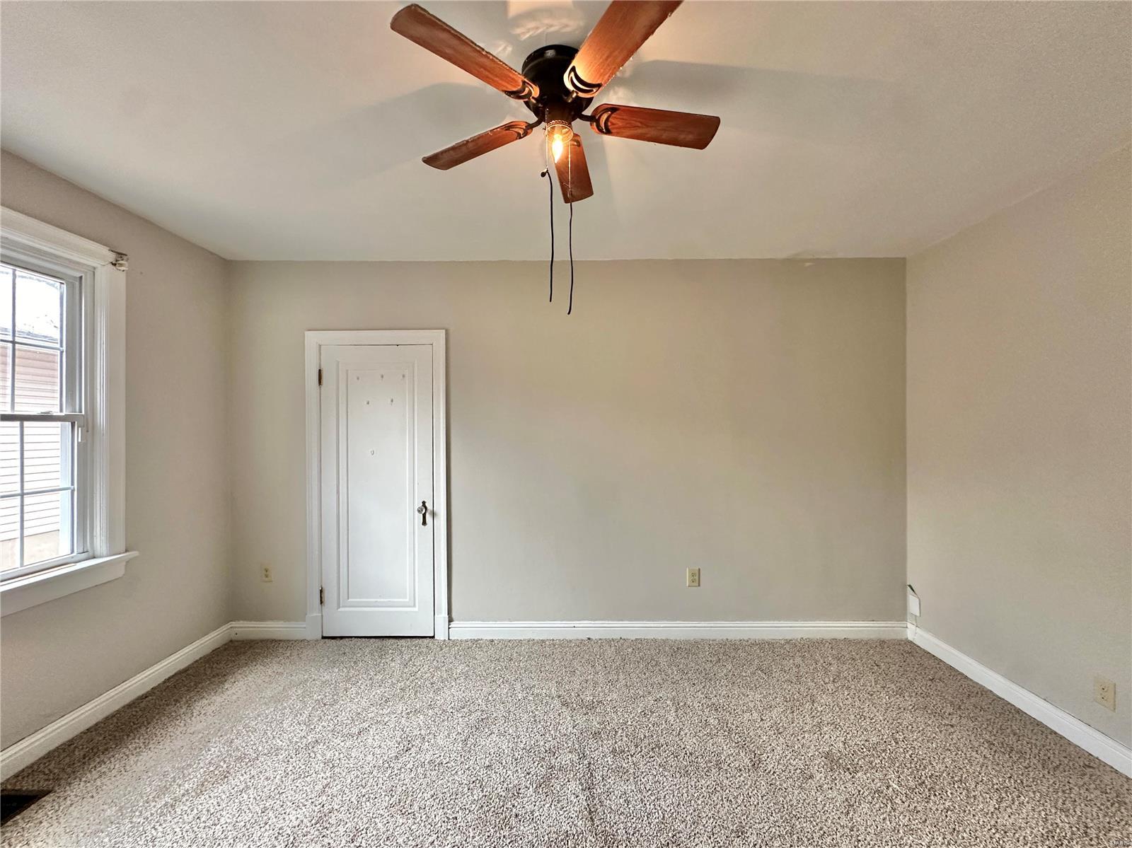 207 8th Street Property Photo 7