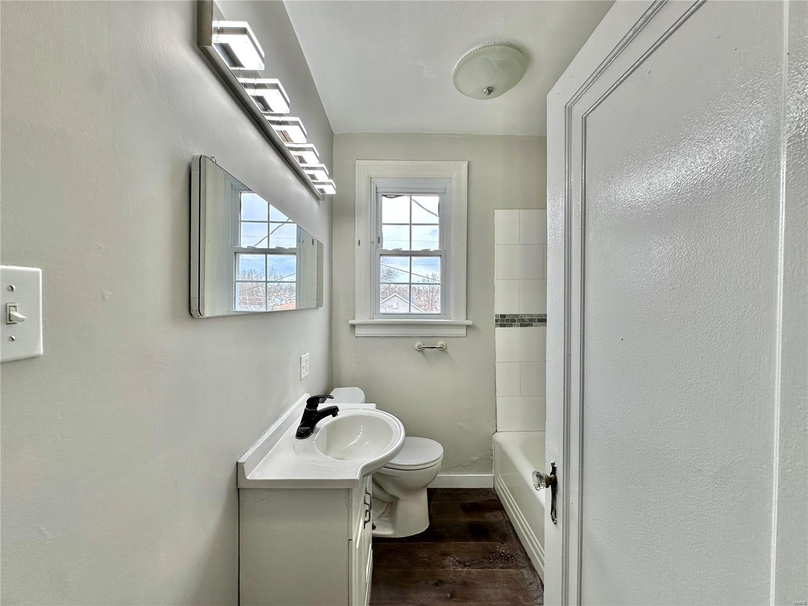 207 8th Street Property Photo 12