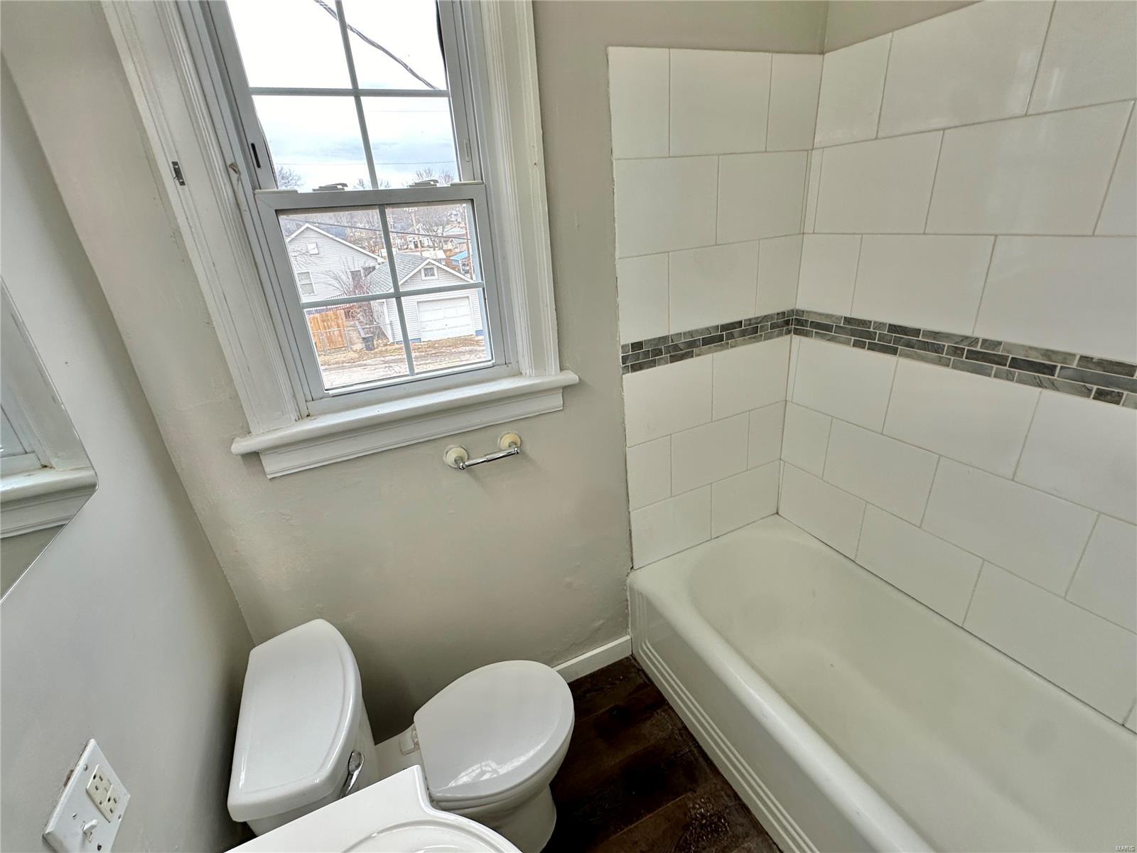 207 8th Street Property Photo 13