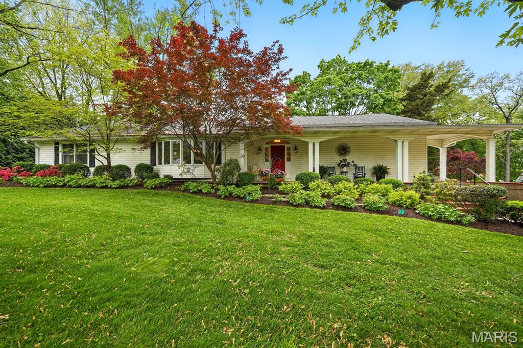 915 Woodshire Lane Property Photo 1