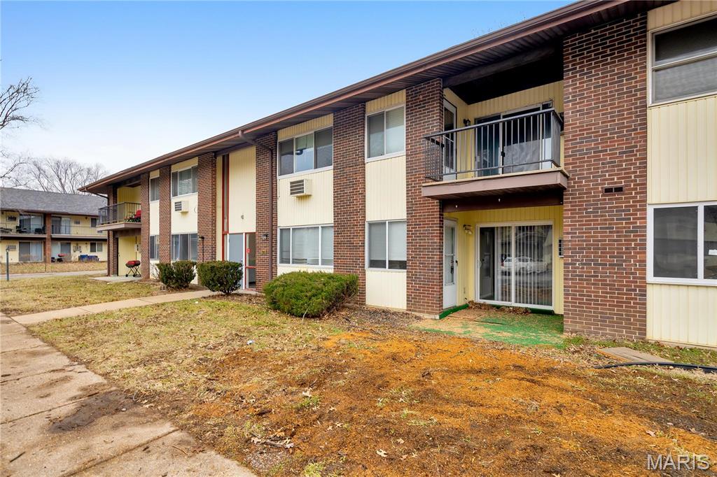 7579 Hazelcrest Drive A Property Photo 2