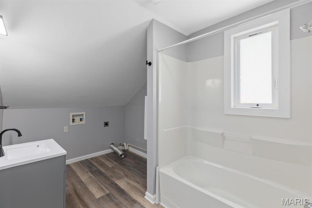 209 S Montgomery St Property Photo 14