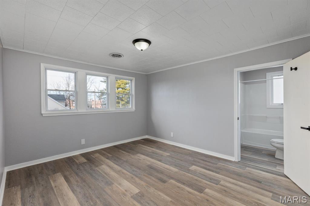 209 S Montgomery St Property Photo 16