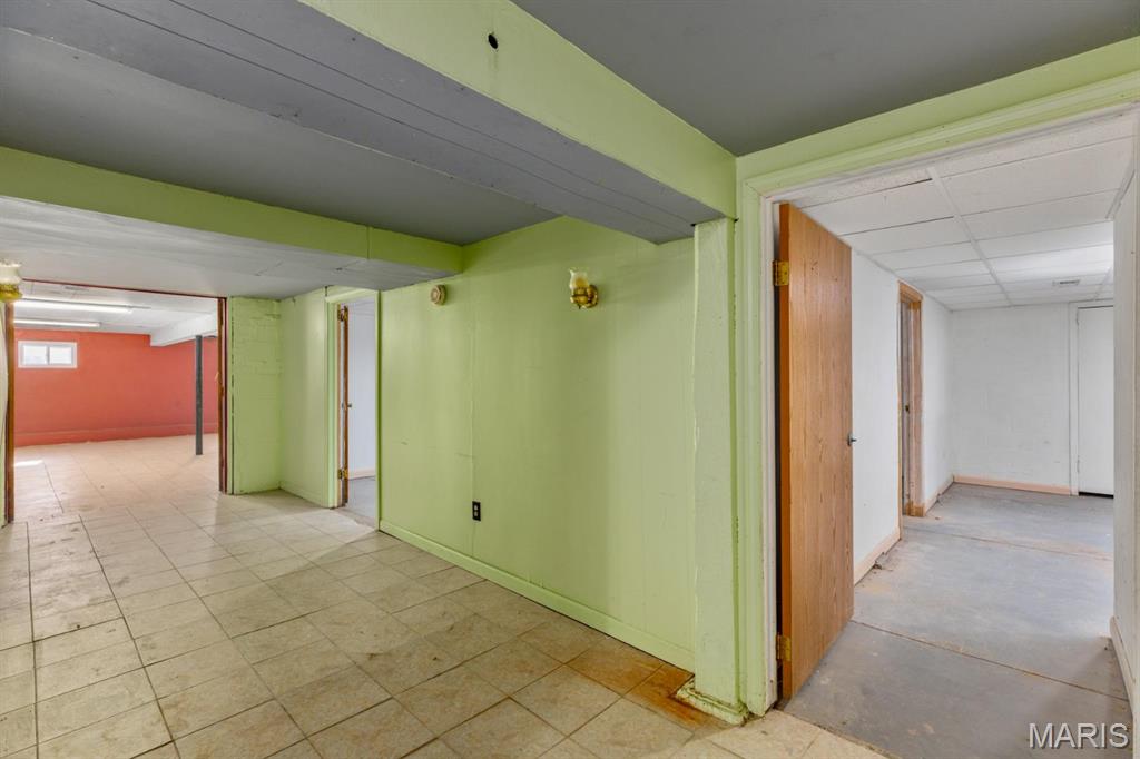 209 S Montgomery St Property Photo 25