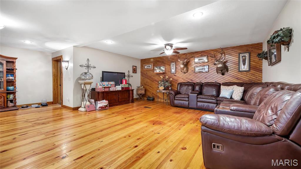 302 Deer Run Acres A Property Photo 8
