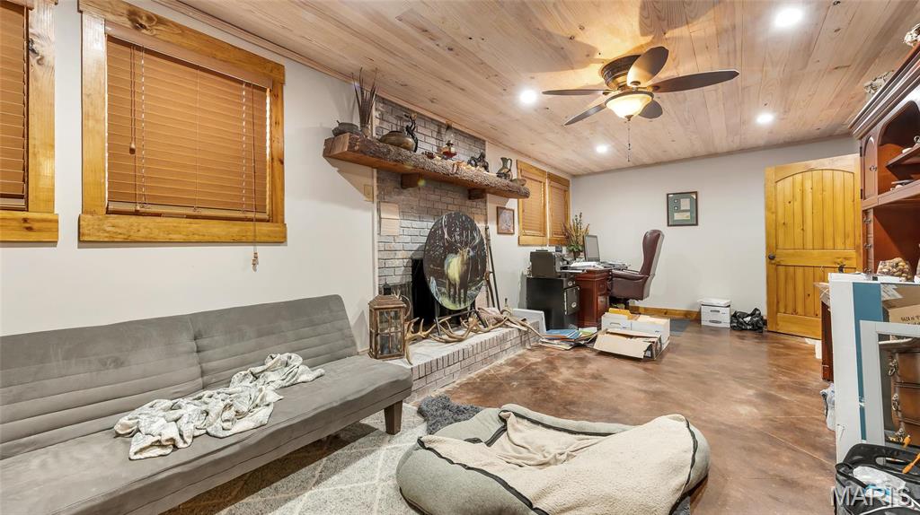 302 Deer Run Acres A Property Photo 19
