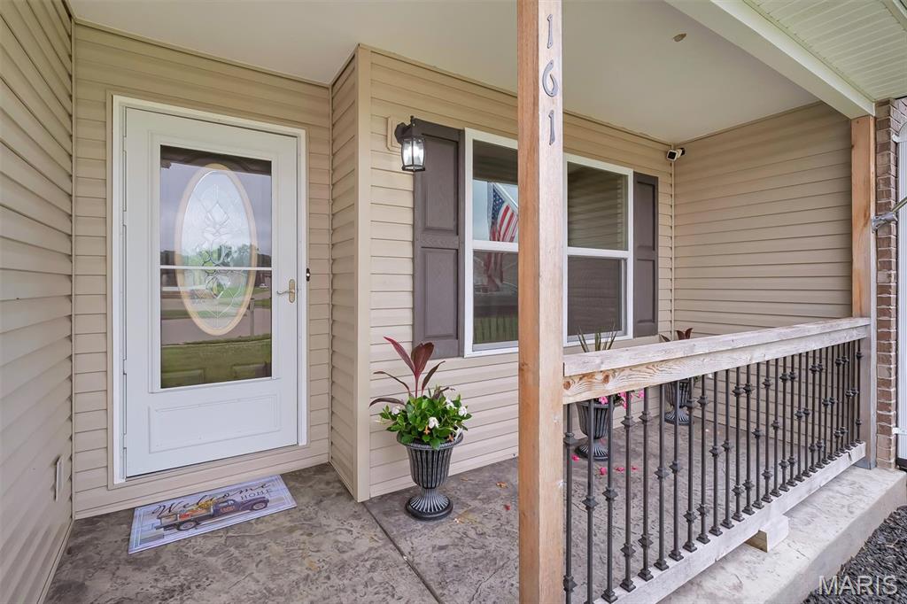 2161 Meadow Grass Drive Property Photo 4