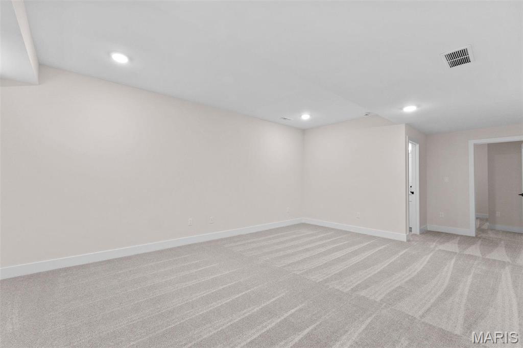 629 Simmons Avenue Property Photo 34