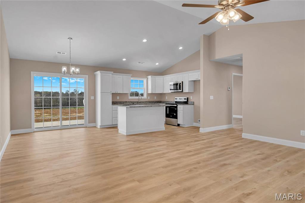 8 Bluebell Way Property Photo 2