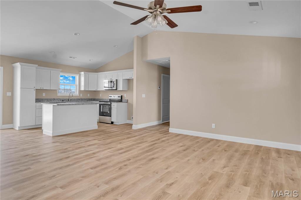 8 Bluebell Way Property Photo 4
