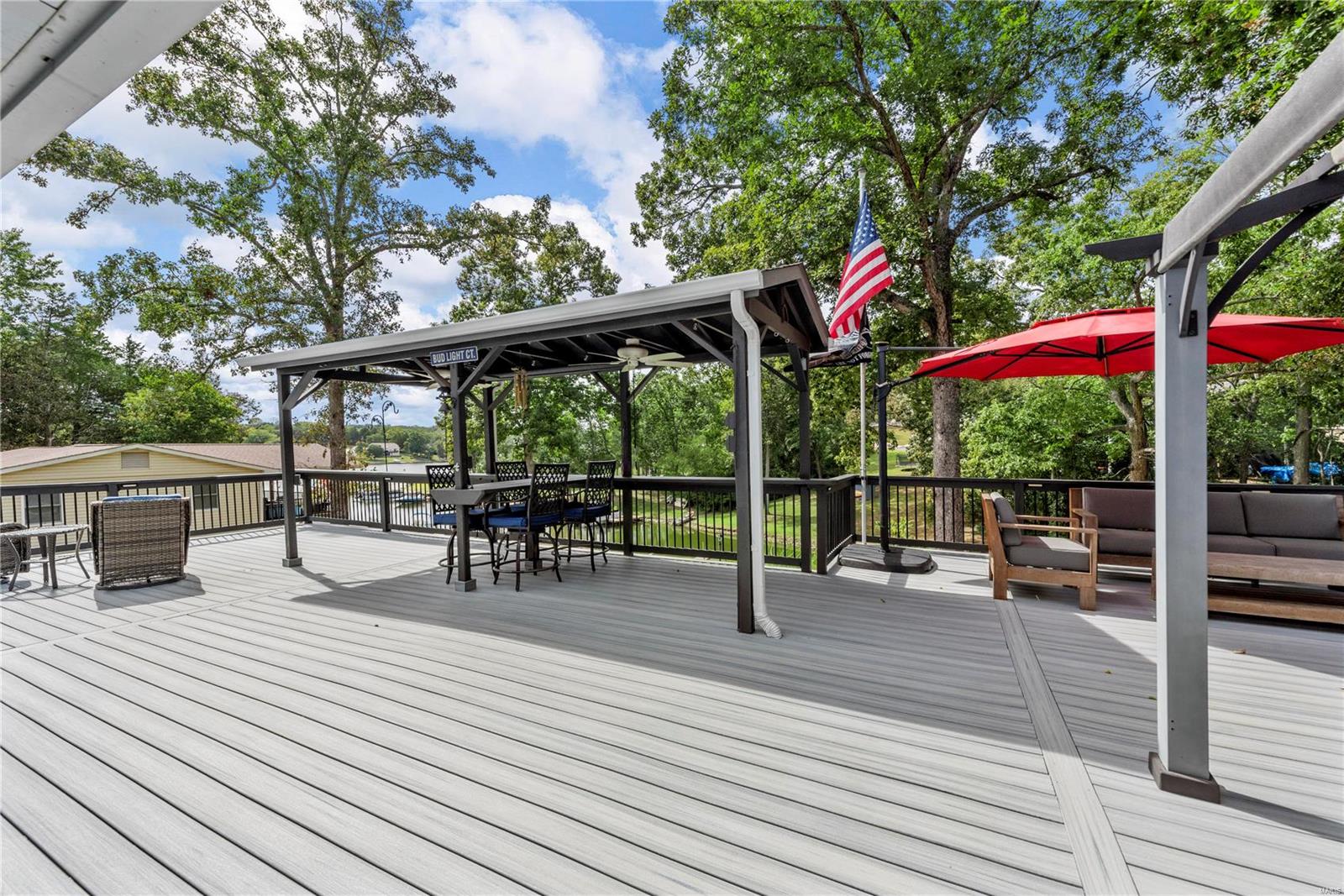 5876 N Lakeshore Drive Property Photo 42