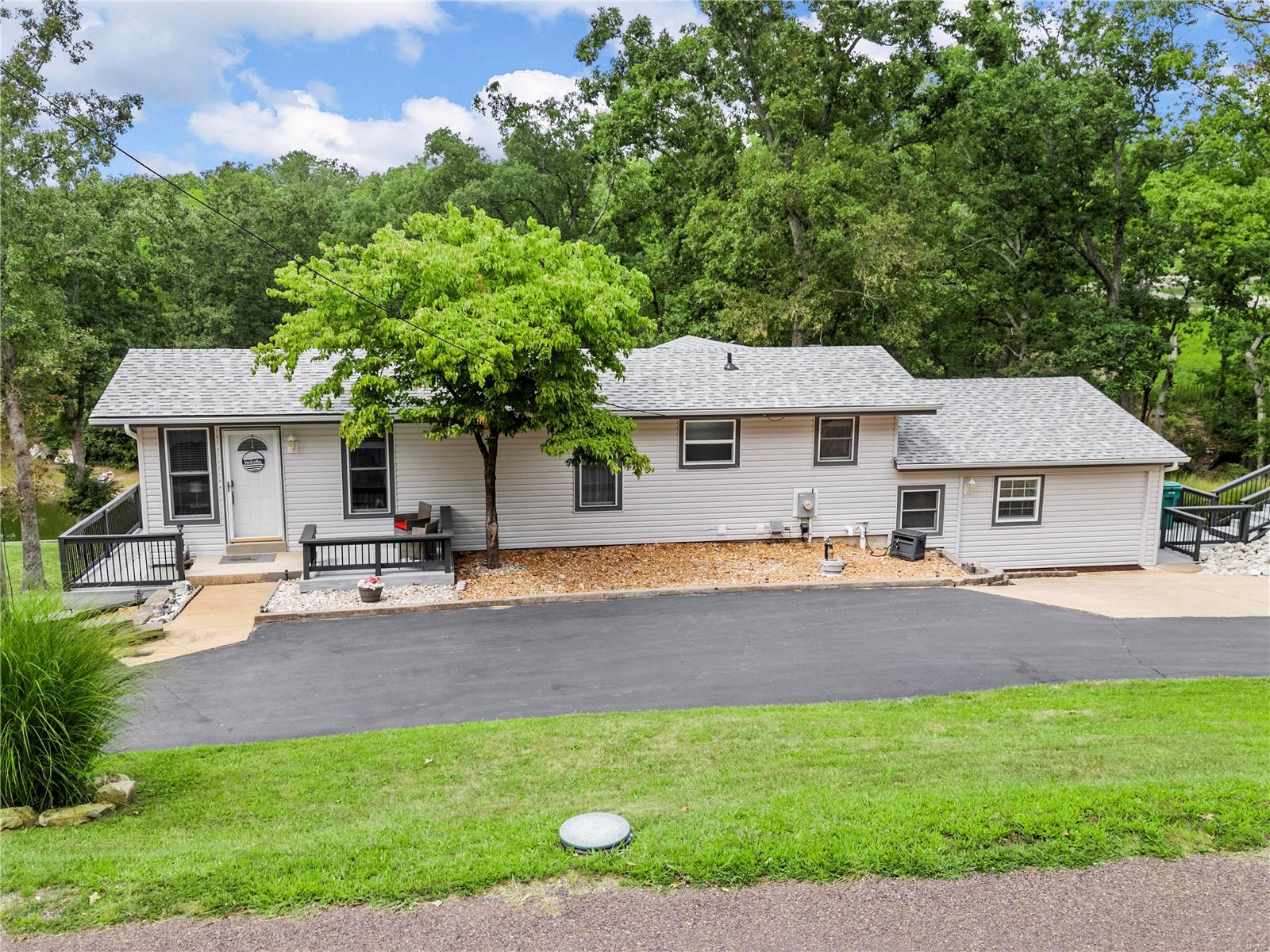 5876 N Lakeshore Drive Property Photo 57