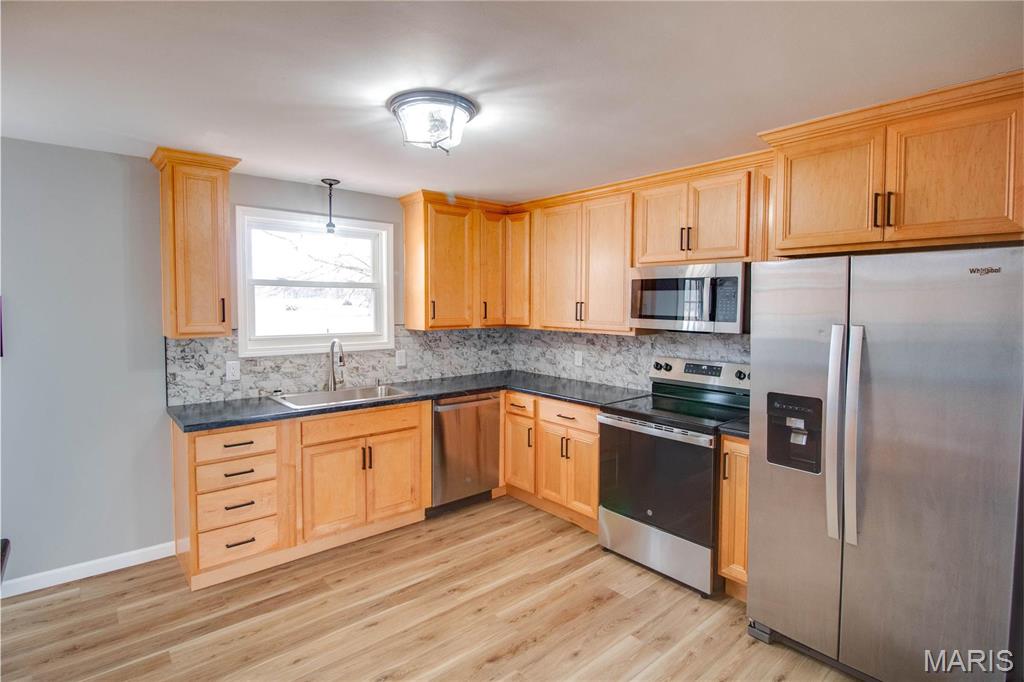 429 Oak Street Property Photo 11
