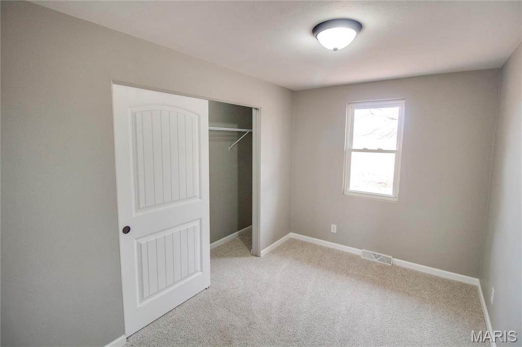 429 Oak Street Property Photo 18