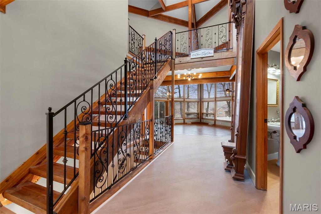 2703 Cobblestone Court Property Photo 4
