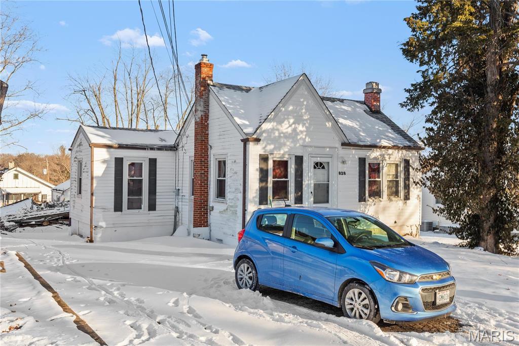 828 Marion Place Property Photo 2