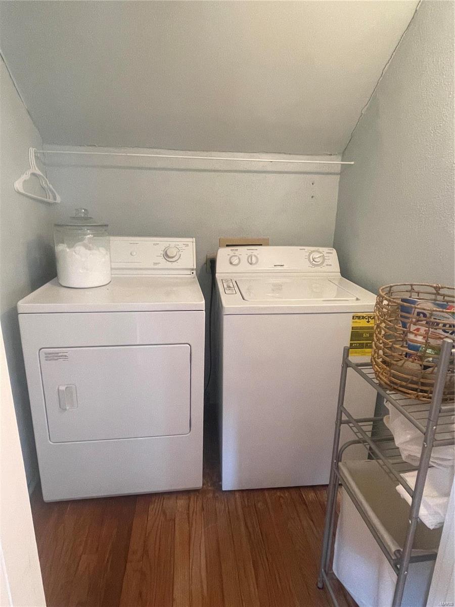 516 N Elm Property Photo 18
